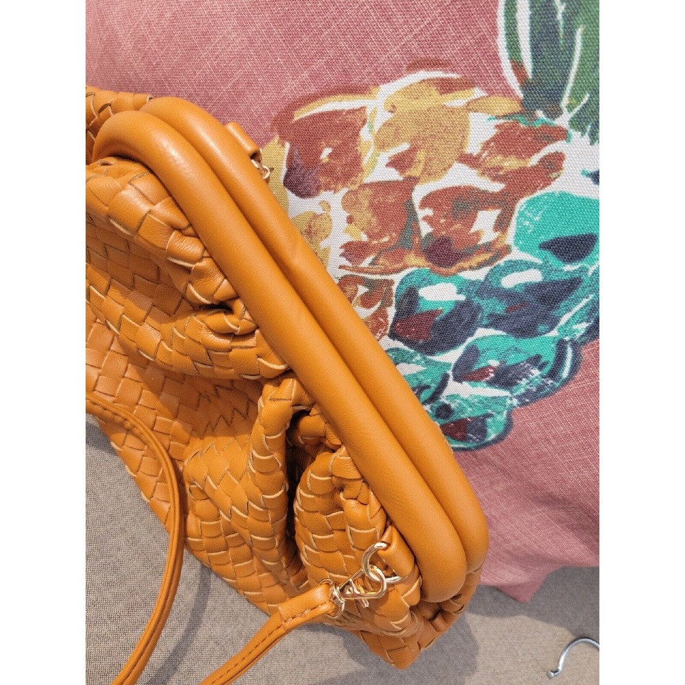 Urban Expressions Brown Leona Woven Crossbody Purse Handbag vegan - Picture 4 of 12